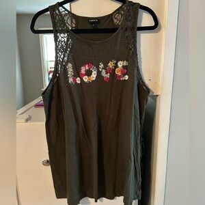 Torrid Green Lace Floral Detail Tank Top
